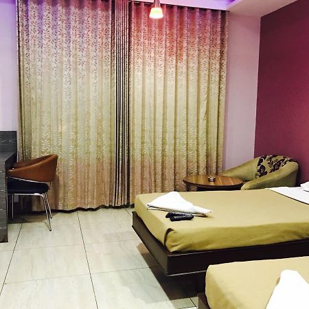 Iroomz Vaishali Residency Bellary Ngoại thất bức ảnh